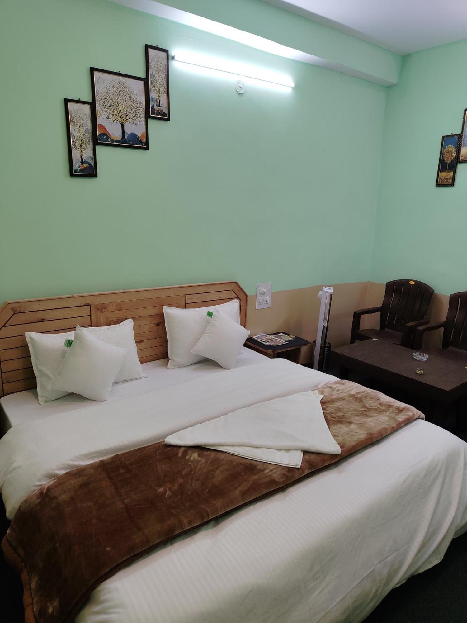 Appel Home Stay Banjār エクステリア 写真